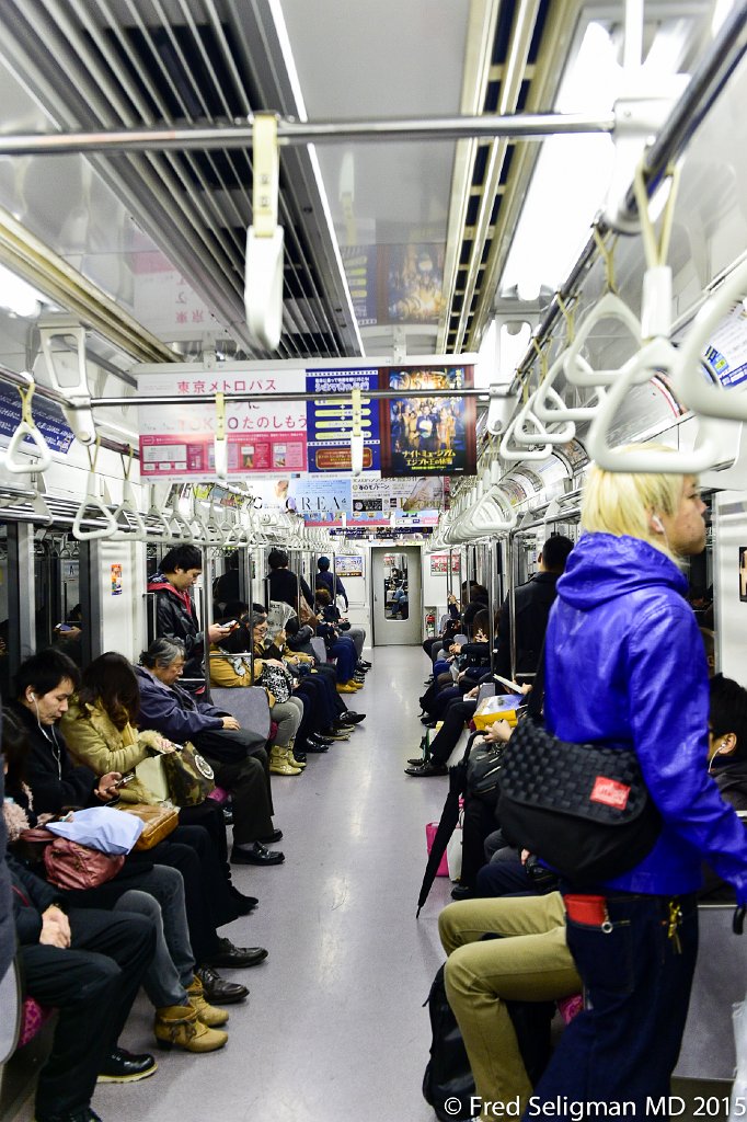 20150309_102405 D4S.jpg - Tokyo subway
